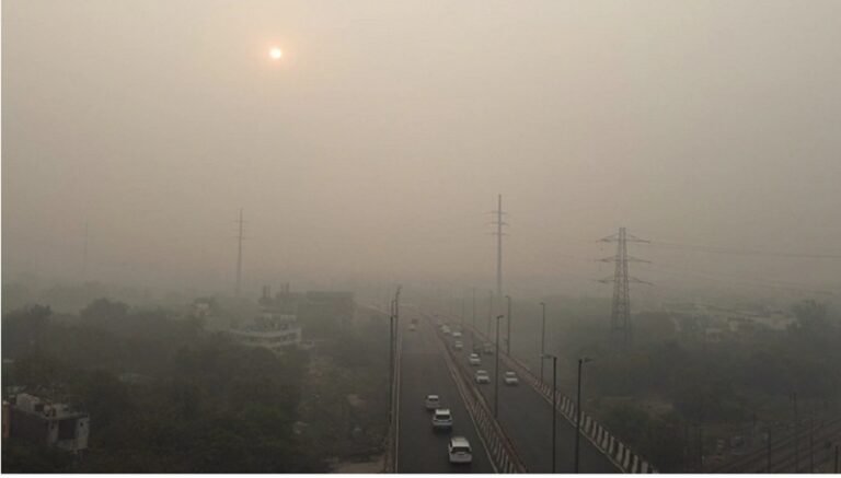 पराली जलाने पर सुप्रीम कोर्ट मेंचल रही तीखी बहस,पूछा- ‘तो आपने अफसरों पर मुकदमा क्यों नहीं किया’