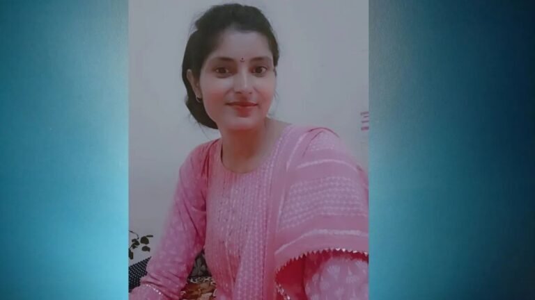 नर्मदा एक्सप्रेस से गायब अर्चना तिवारी 11 दिन बाद कहां है? हिरासत में कांस्टेबल; परिवार के दावे से उलझी गुत्थी!